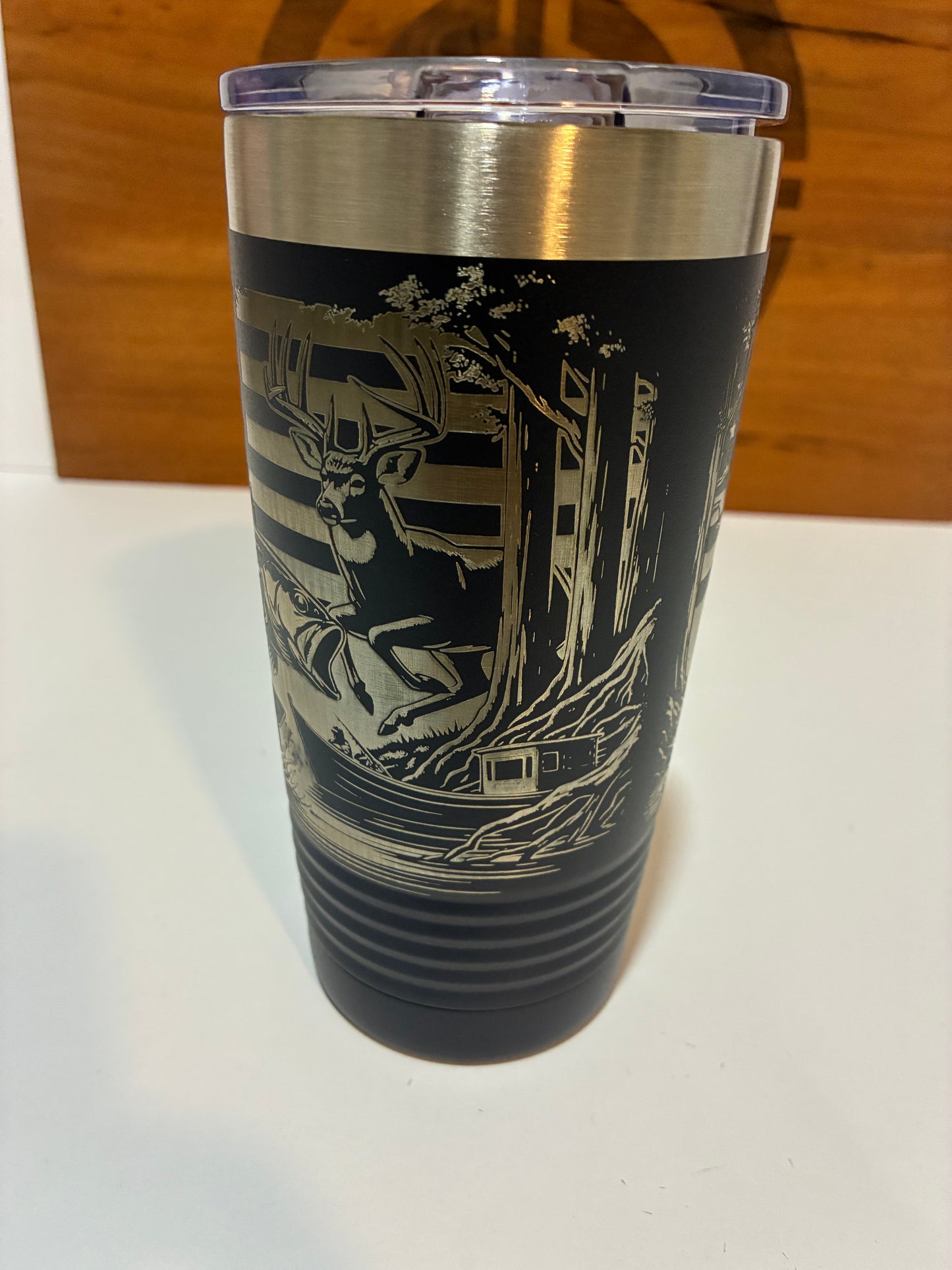 20oz Laser Engraved Fishing & Flag Tumbler – American Flag, Deer & Bass Design – Patriotic Gift for Outdoorsmen