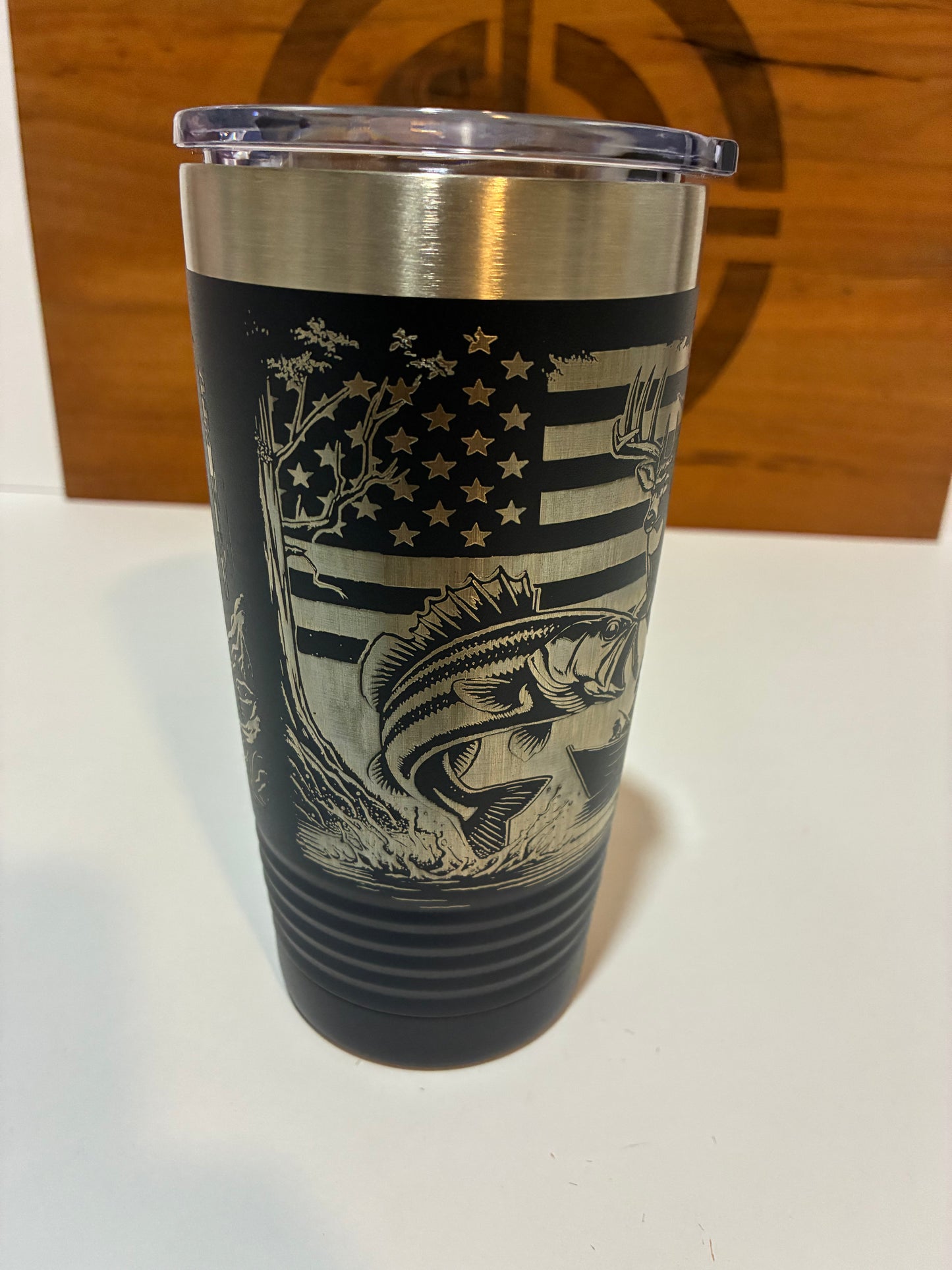 20oz Laser Engraved Fishing & Flag Tumbler – American Flag, Deer & Bass Design – Patriotic Gift for Outdoorsmen